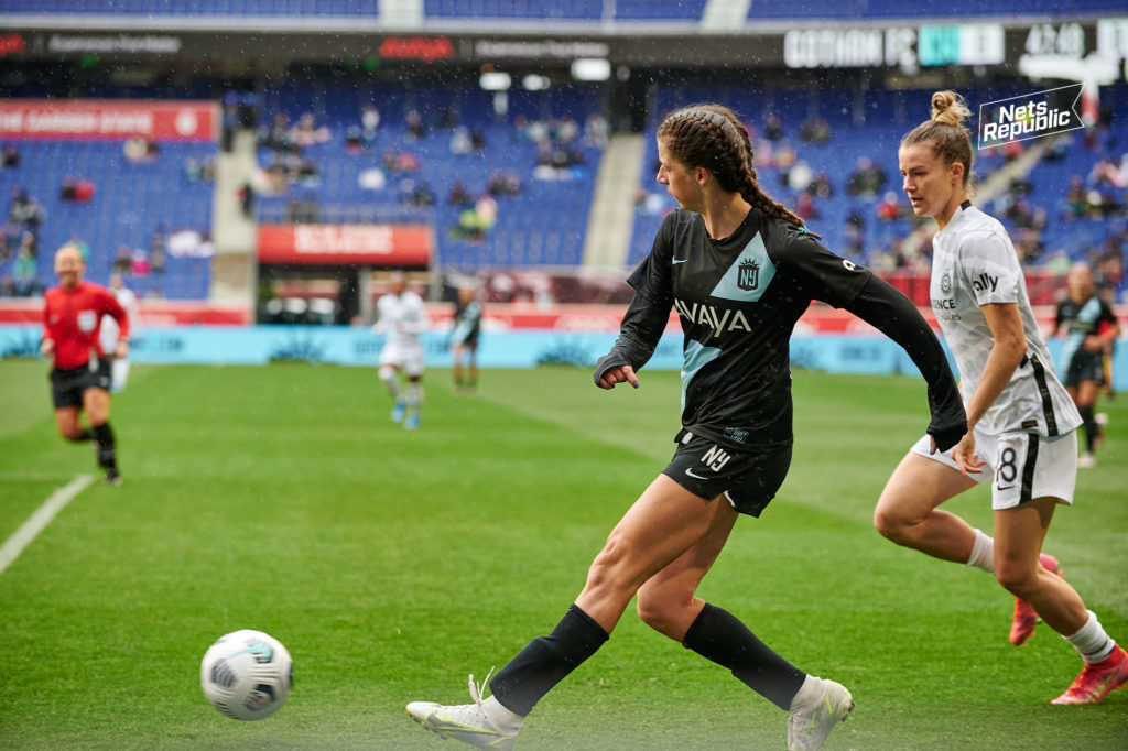Paige Monaghan of Gotham FC in action against the North Carolina Courage at Redbull arena.