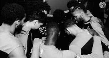 Brooklyn Nets huddle